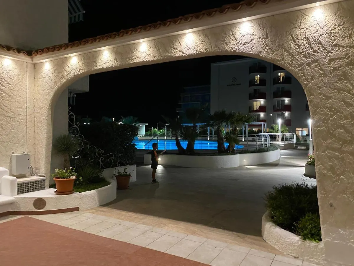 Residence El Palmar Fronte Mare, Fronte Spiaggia 리도 디 예솔로 아파트