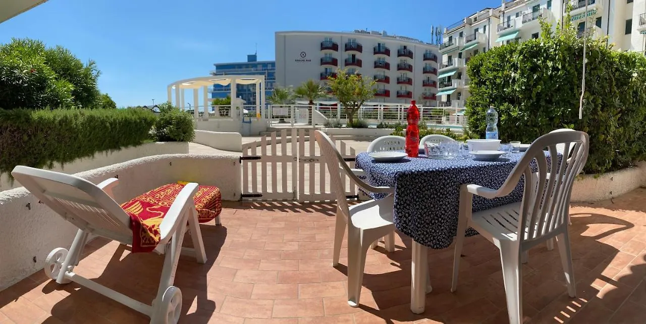 Residence El Palmar Fronte Mare, Fronte Spiaggia Лидо-ди-Езоло Италия