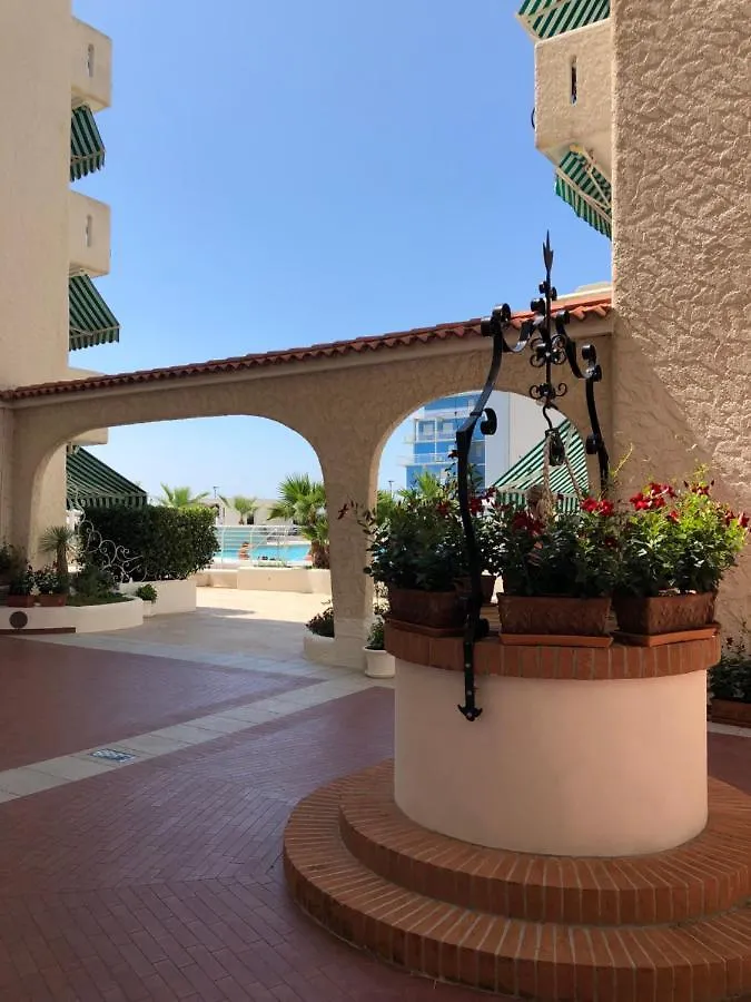 Residence El Palmar Fronte Mare, Fronte Spiaggia Лидо-ди-Езоло